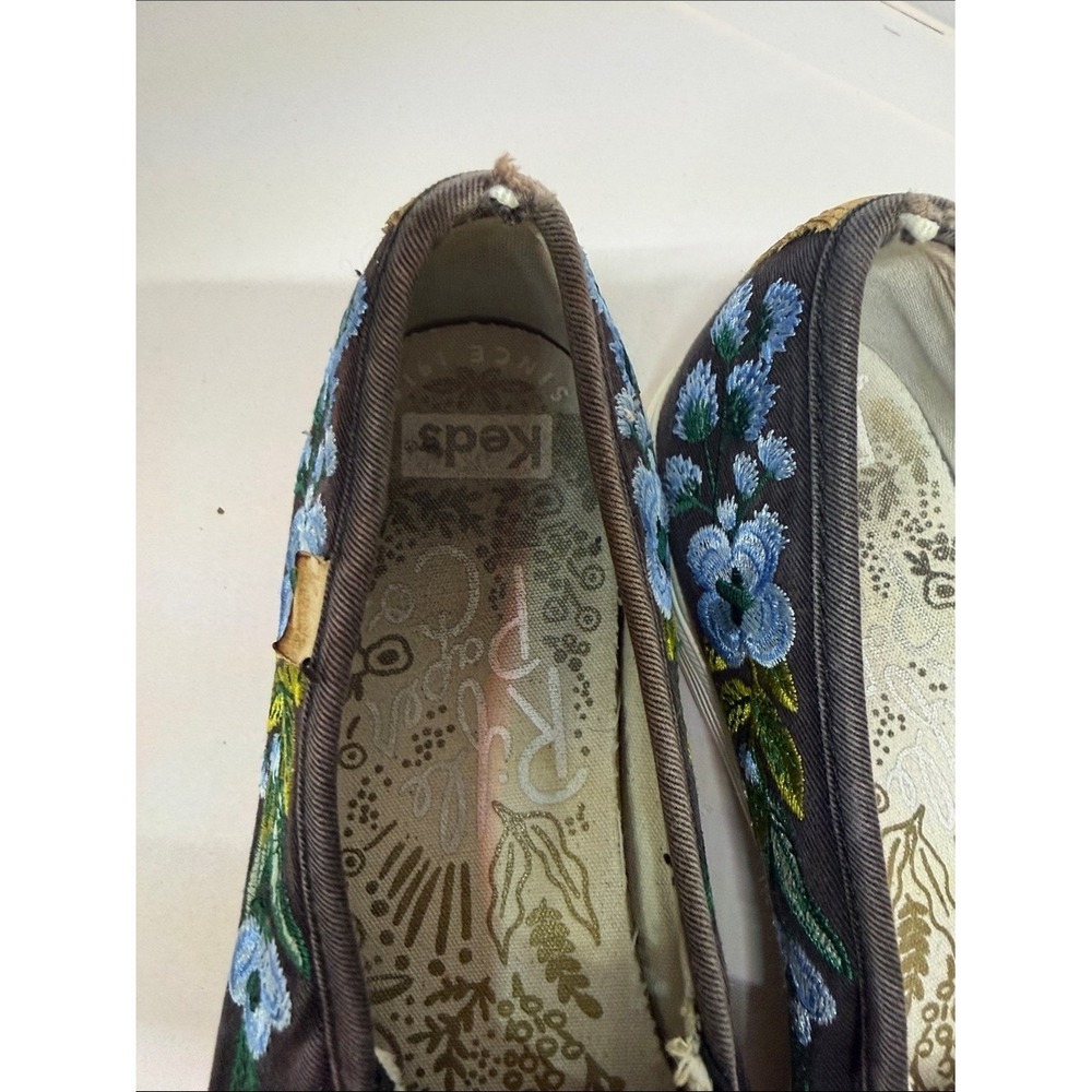 Floral Embroidered Slip-On Sneakers - Black - Picture 2 of 7